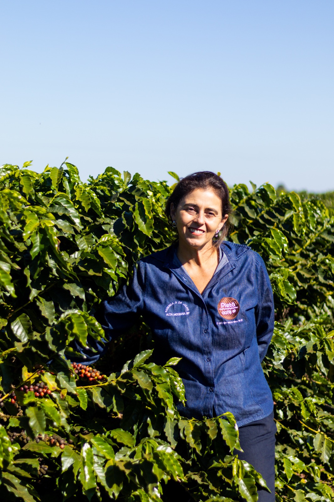 Graziela Pereira de Castro at Fazenda Campo Belo.